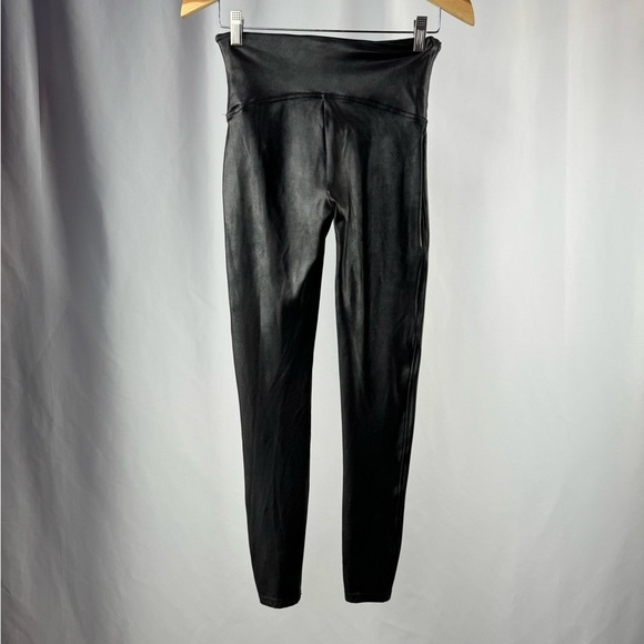 SPANX Faux Leather Leggings in Black Size Large - Picture 7 of 9